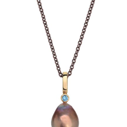 Metallic Freshwater Pearl Pendant with Sapphire