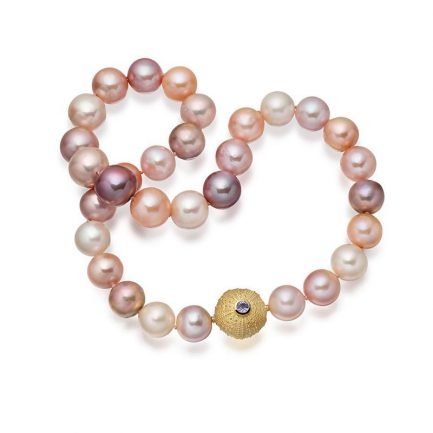 Freshwater pastel pearls with interchangeable sea urchin clasp in 18 carat gold